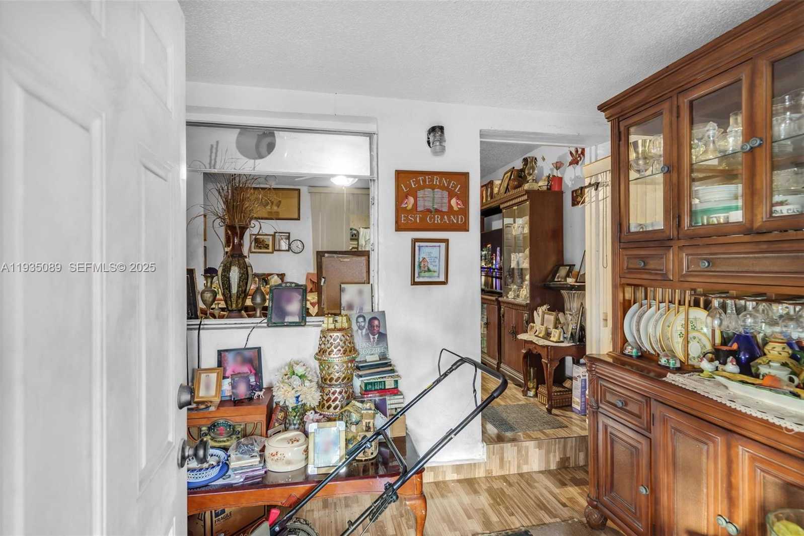 Small Image of 191 NORTH WEST 83RD ST, Miami Number 6