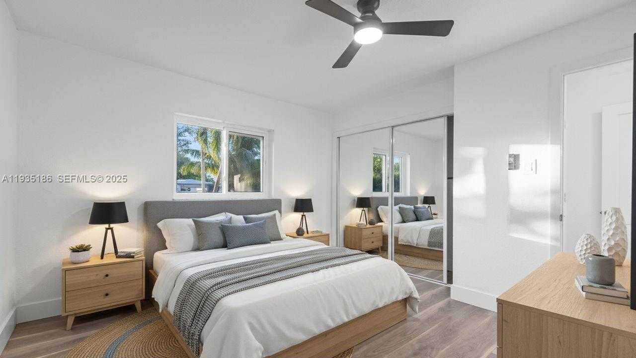 Small Image of 256 NORTH WEST 78TH TER, Margate Number 3