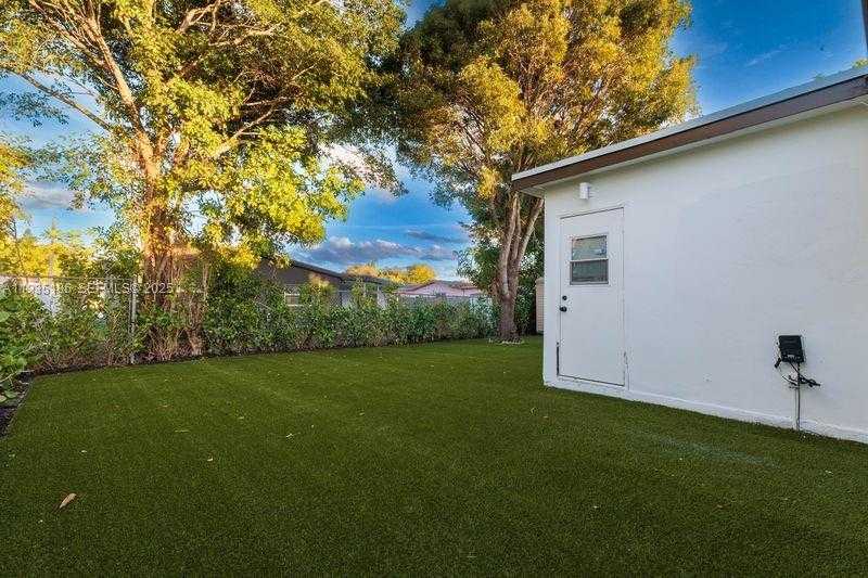 Small Image of 256 NORTH WEST 78TH TER, Margate Number 39