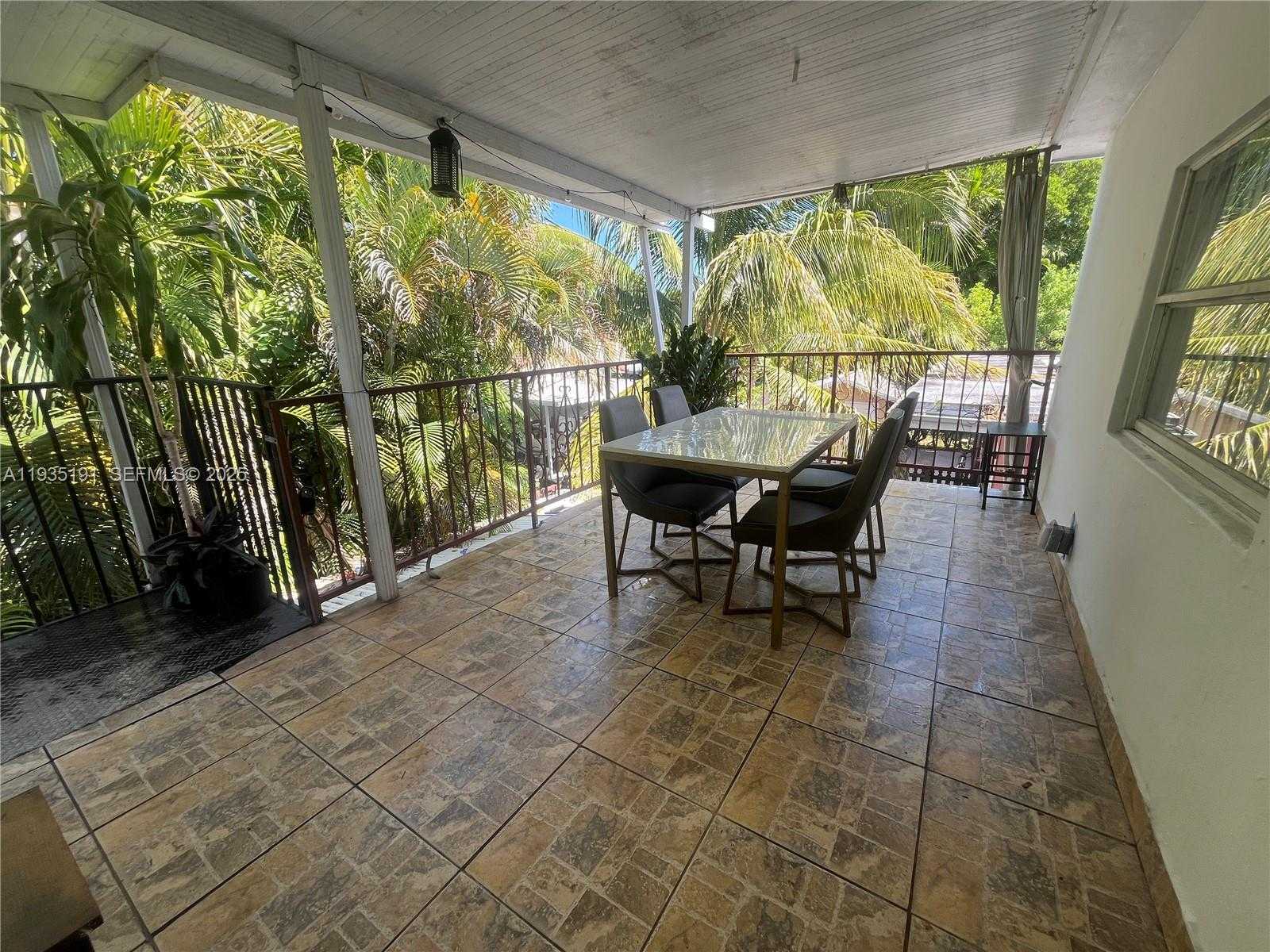 Small Image of 2757 SOUTH WEST 34TH AVE, Miami Number 5