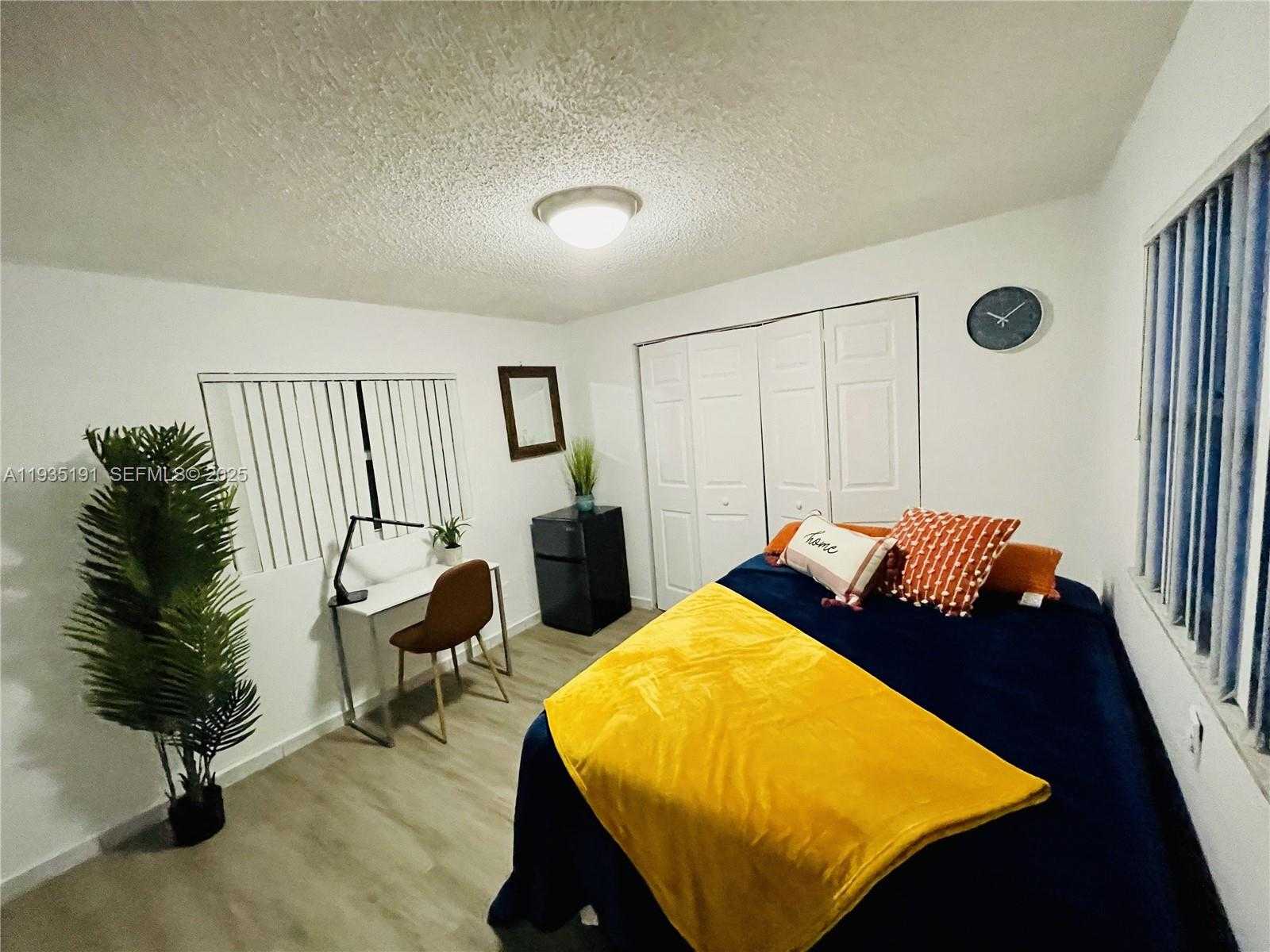 Small Image of 2757 SOUTH WEST 34TH AVE, Miami Number 8