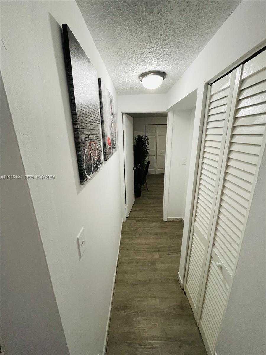 Small Image of 2757 SOUTH WEST 34TH AVE, Miami Number 9