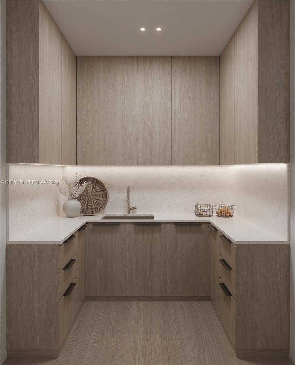 Small Image of 9148 CARLYLE AVE, Surfside Number 19