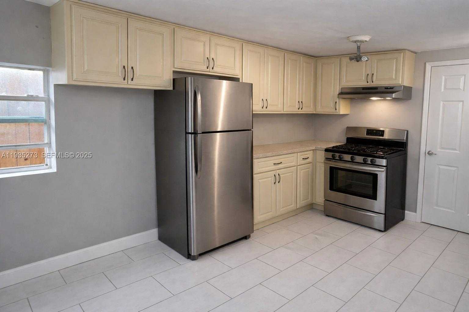 Small Image of 9407 NORTH WEST 4TH AVE, Miami Number 13