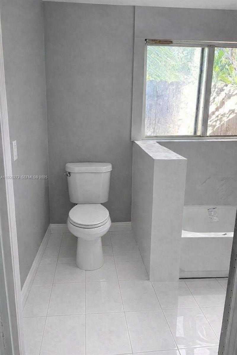 Small Image of 9407 NORTH WEST 4TH AVE, Miami Number 2