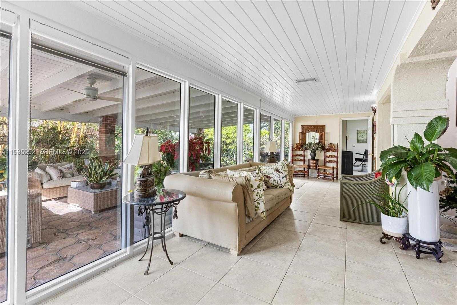 Small Image of 1172 SOUTH WEST 102ND CT, Miami Number 11