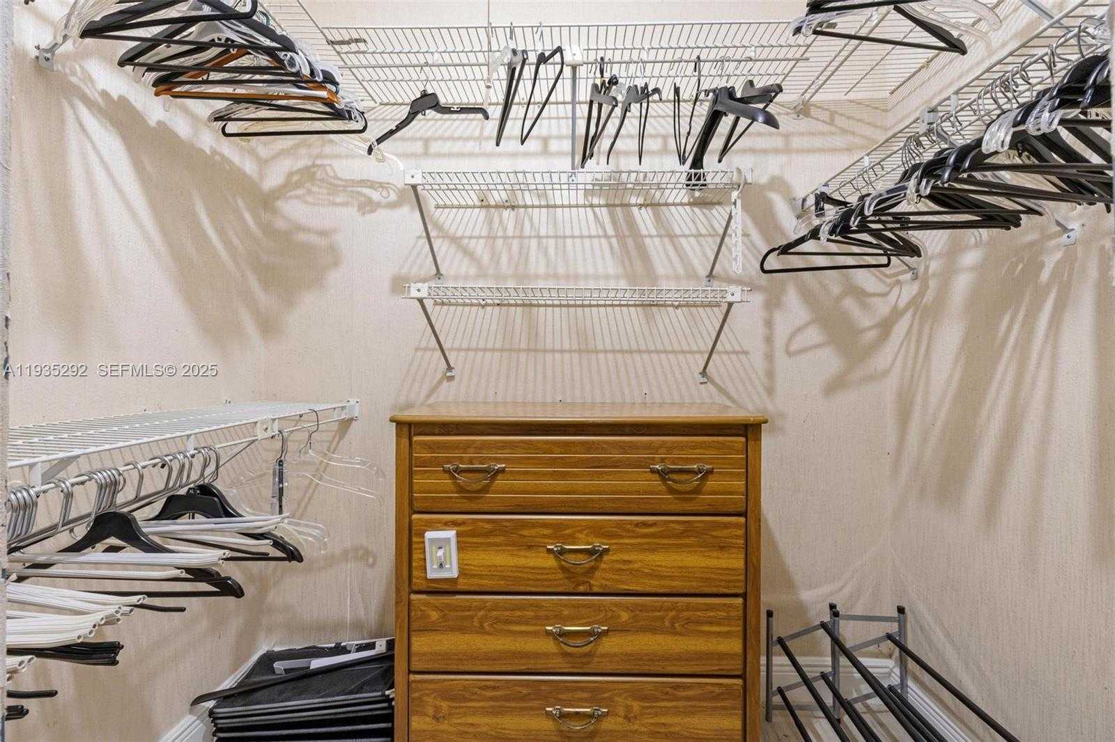 Small Image of 1172 SOUTH WEST 102ND CT, Miami Number 19