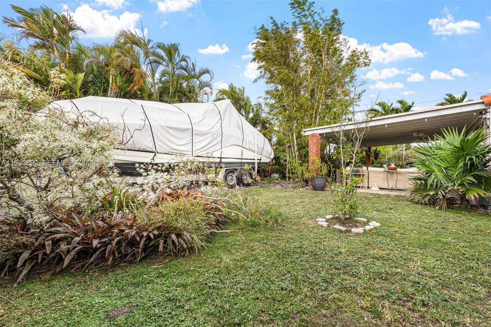 Small Image of 1172 SOUTH WEST 102ND CT, Miami Number 32