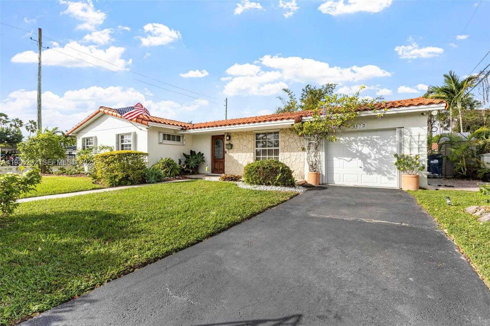 Small Image of 1172 SOUTH WEST 102ND CT, Miami Number 7