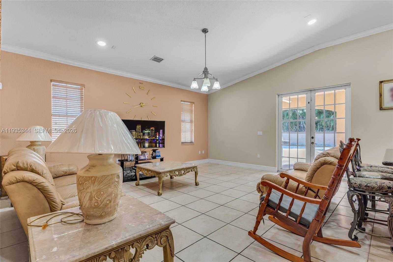 Small Image of 12700 SOUTH WEST 188TH ST, Miami Number 11