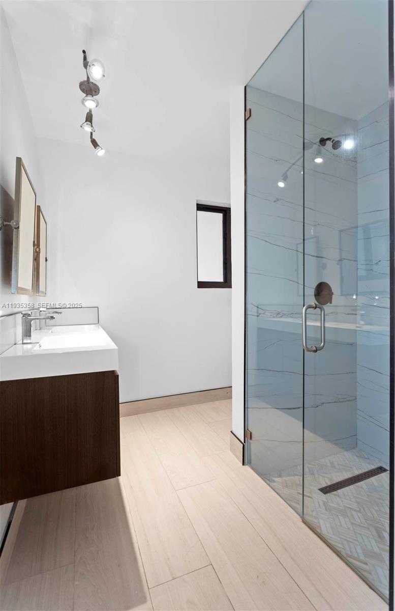 Small Image of 715 NORTH EAST 25TH AVE, Pompano Beach Number 22