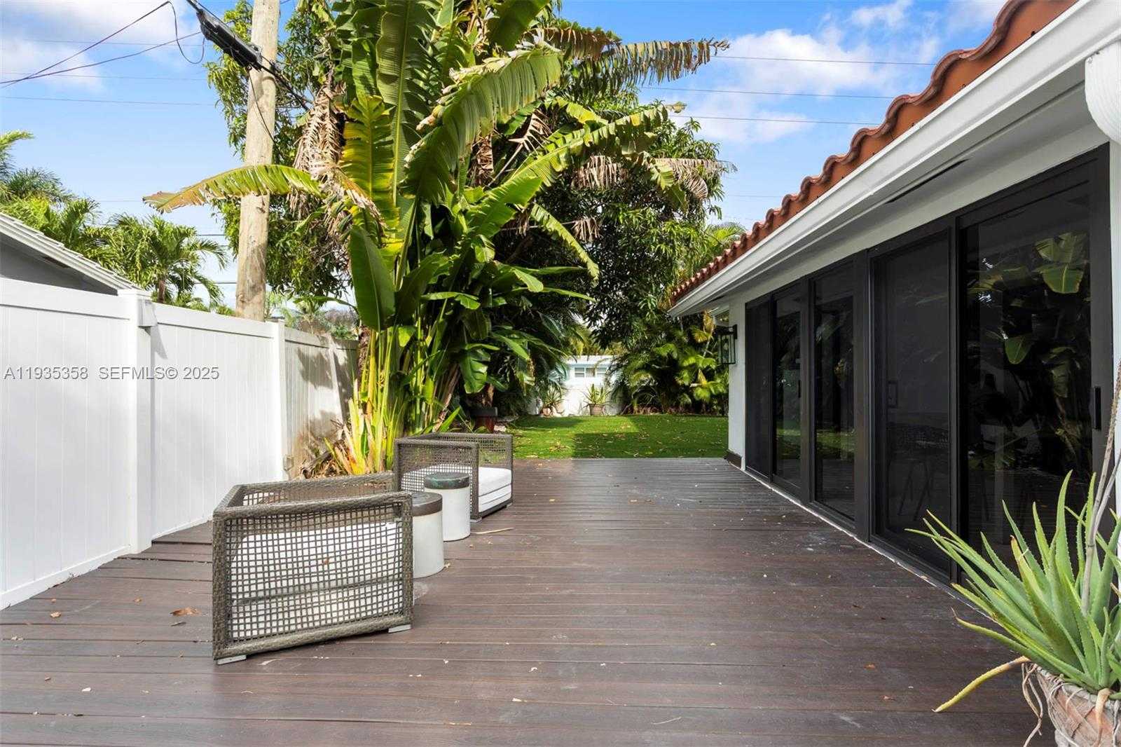 Small Image of 715 NORTH EAST 25TH AVE, Pompano Beach Number 27