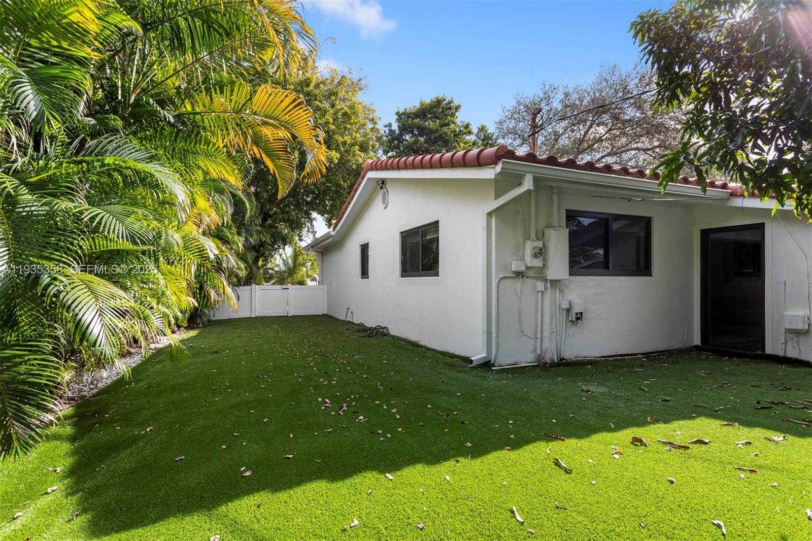 Small Image of 715 NORTH EAST 25TH AVE, Pompano Beach Number 32