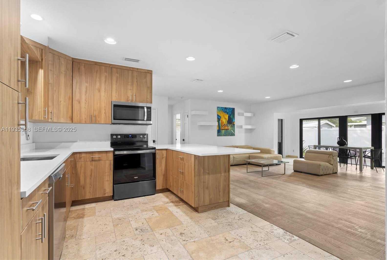 Small Image of 715 NORTH EAST 25TH AVE, Pompano Beach Number 6