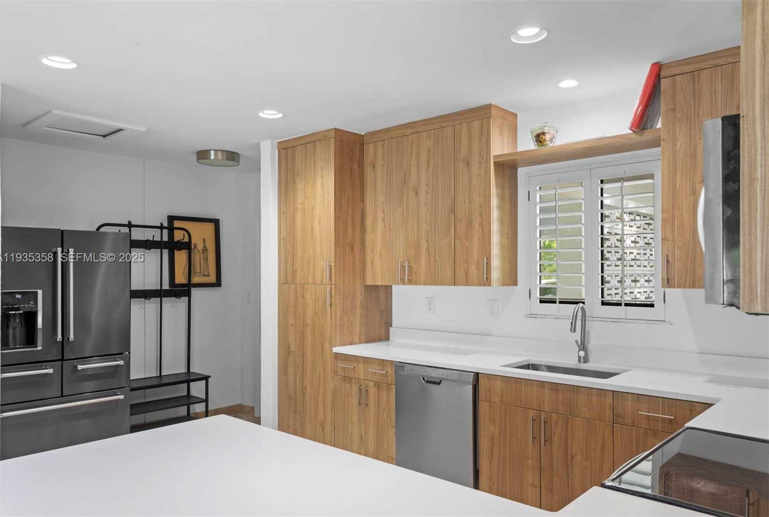 Small Image of 715 NORTH EAST 25TH AVE, Pompano Beach Number 8