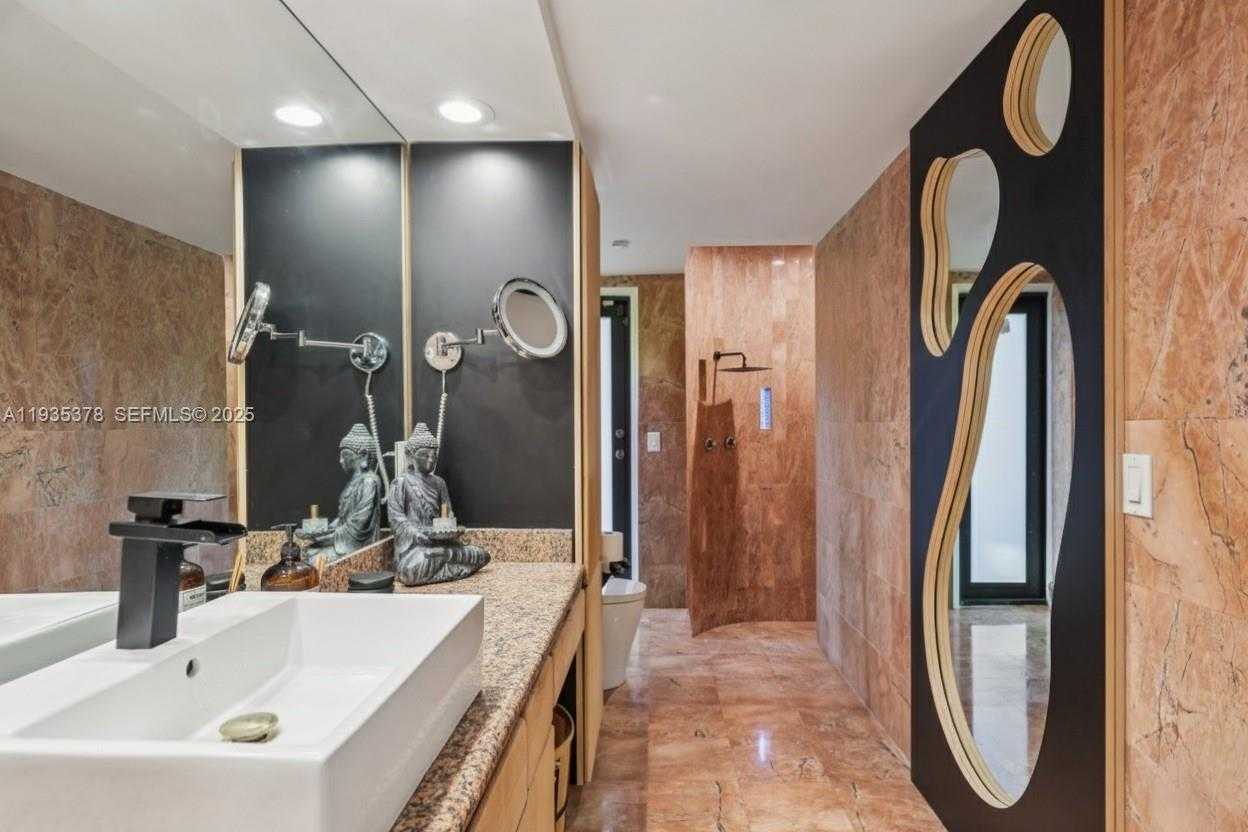 Small Image of 8375 SOUTH WEST 185TH TER, Cutler Bay Number 14