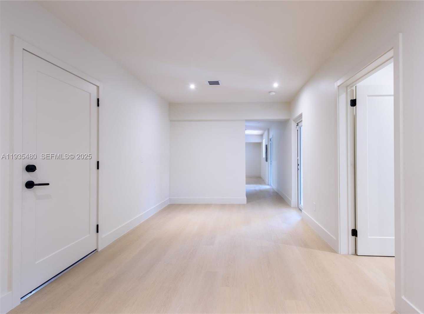 Small Image of 6250 SOUTH WEST 48TH ST, Miami Number 13