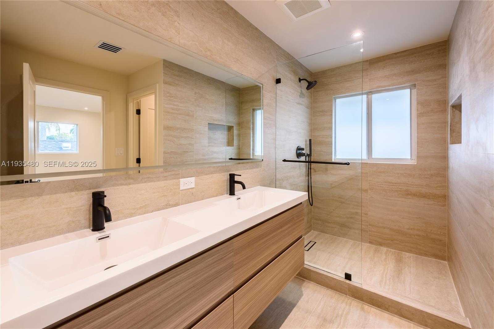 Small Image of 6250 SOUTH WEST 48TH ST, Miami Number 5