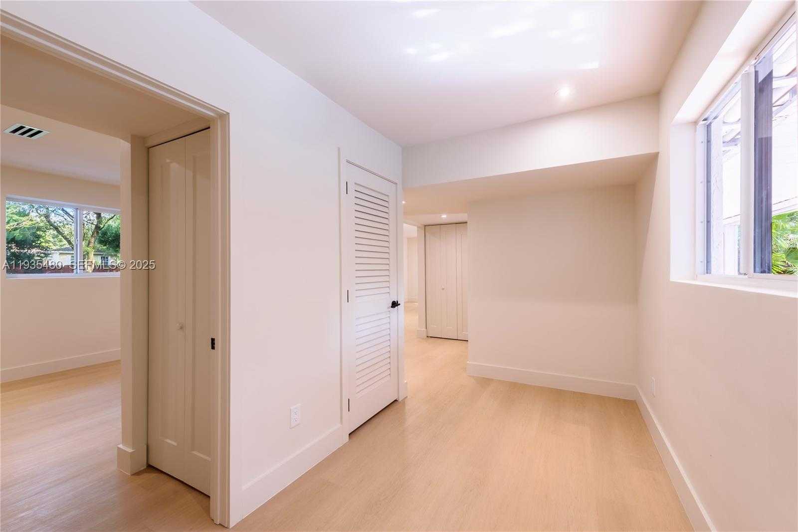 Small Image of 6250 SOUTH WEST 48TH ST, Miami Number 6