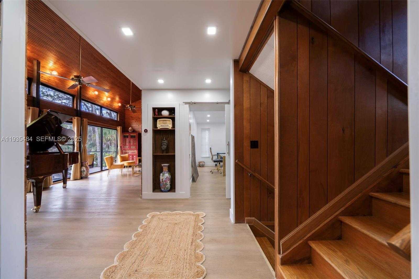 Small Image of 4359 CR 78, La Belle Number 12