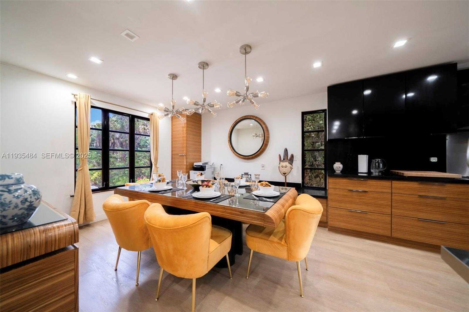 Small Image of 4359 CR 78, La Belle Number 13