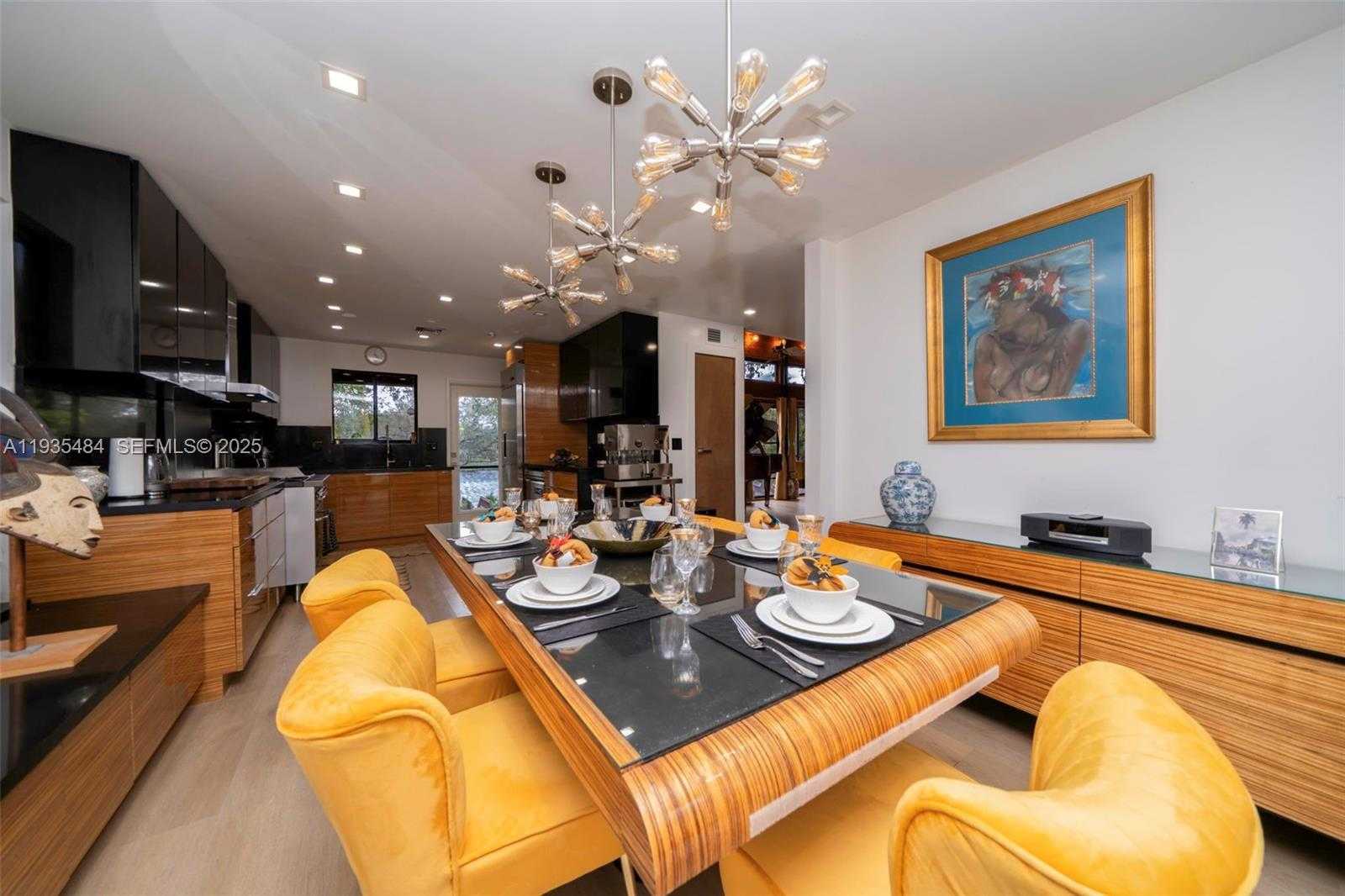 Small Image of 4359 CR 78, La Belle Number 15