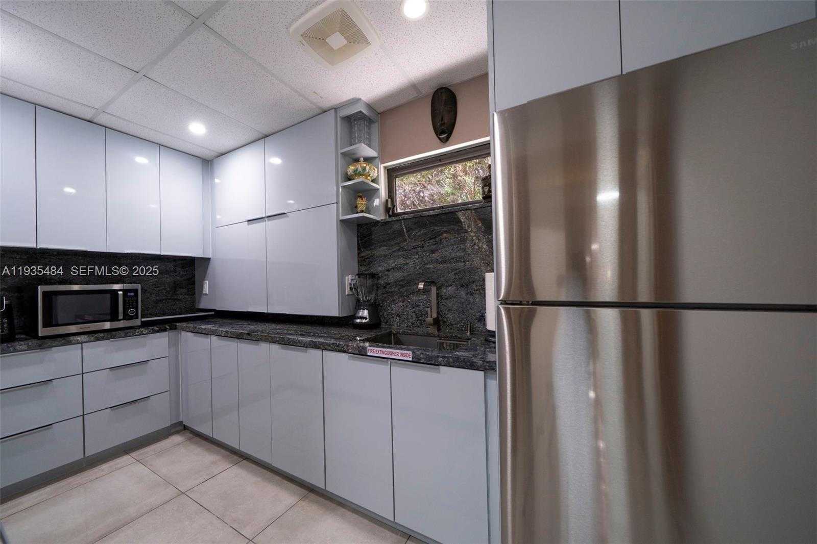 Small Image of 4359 CR 78, La Belle Number 31