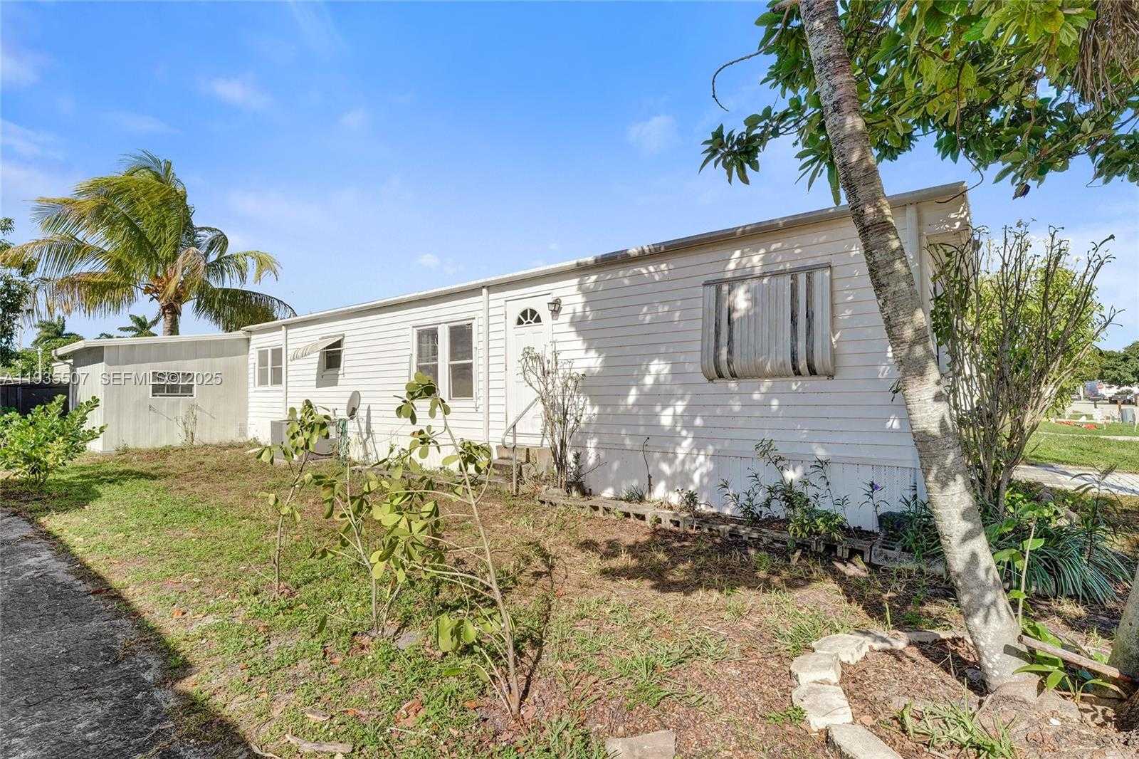 Small Image of 361 NORTH WEST 135TH AVE, Plantation Number 19