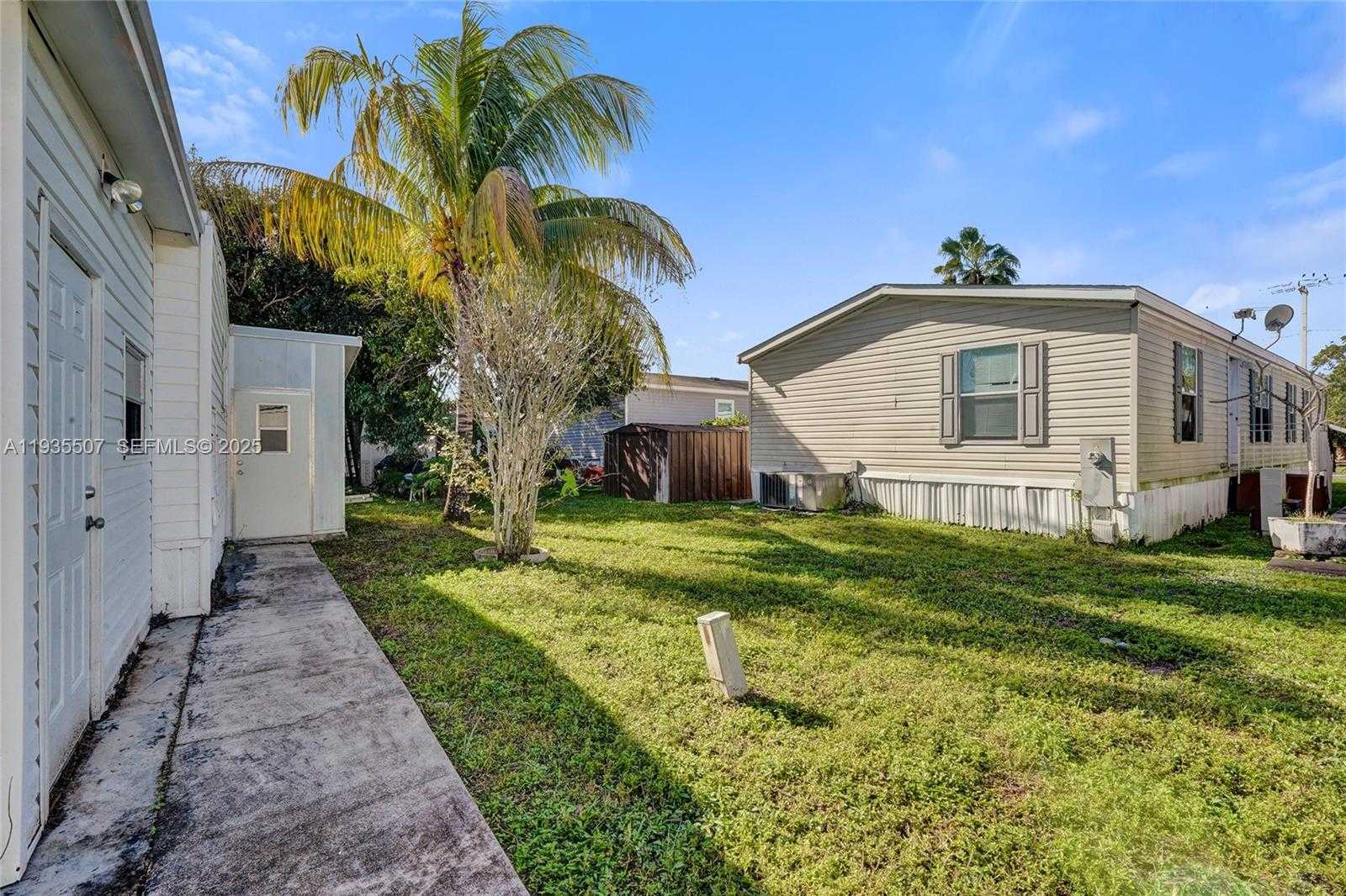 Small Image of 361 NORTH WEST 135TH AVE, Plantation Number 24