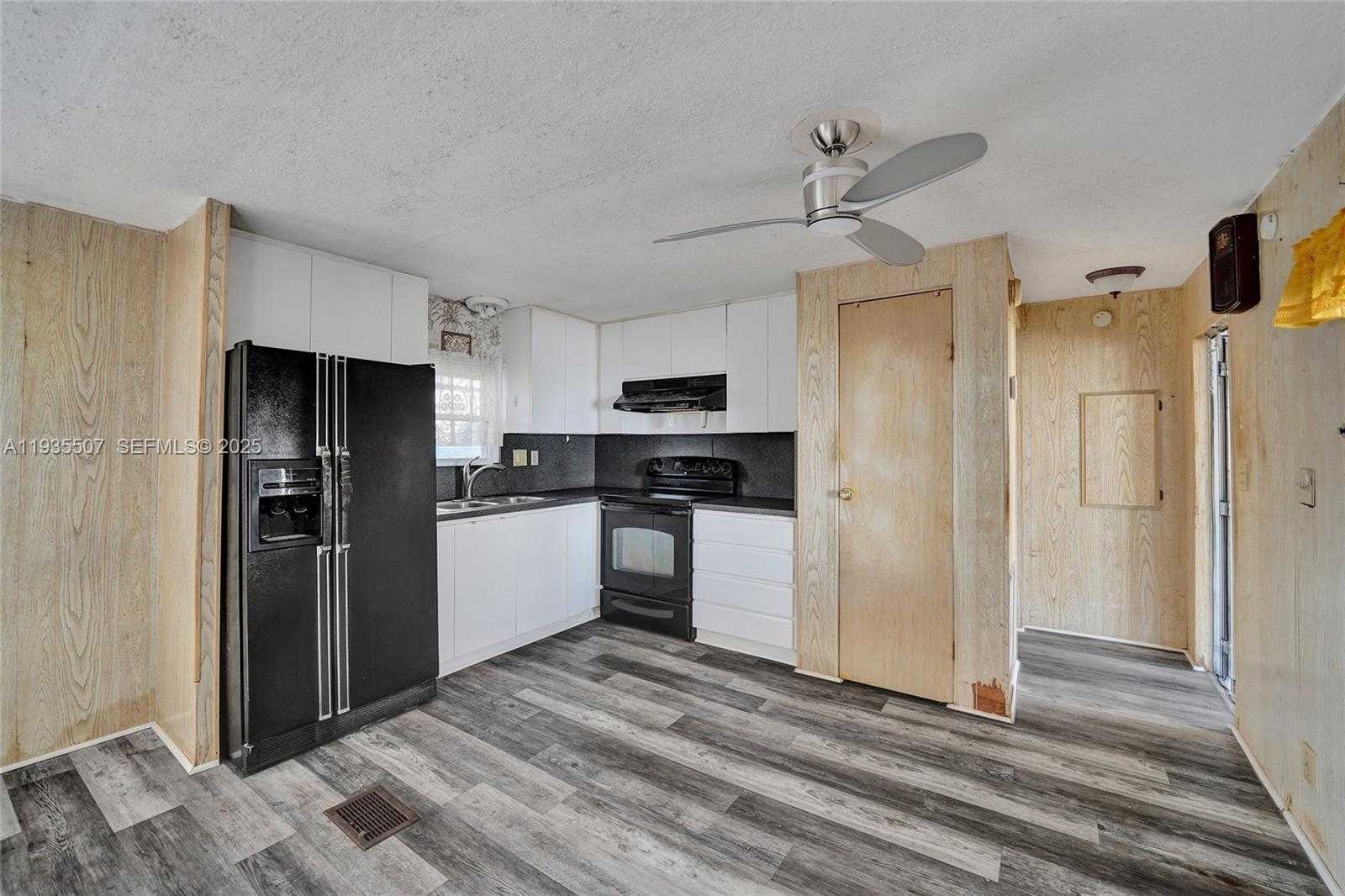 Small Image of 361 NORTH WEST 135TH AVE, Plantation Number 7