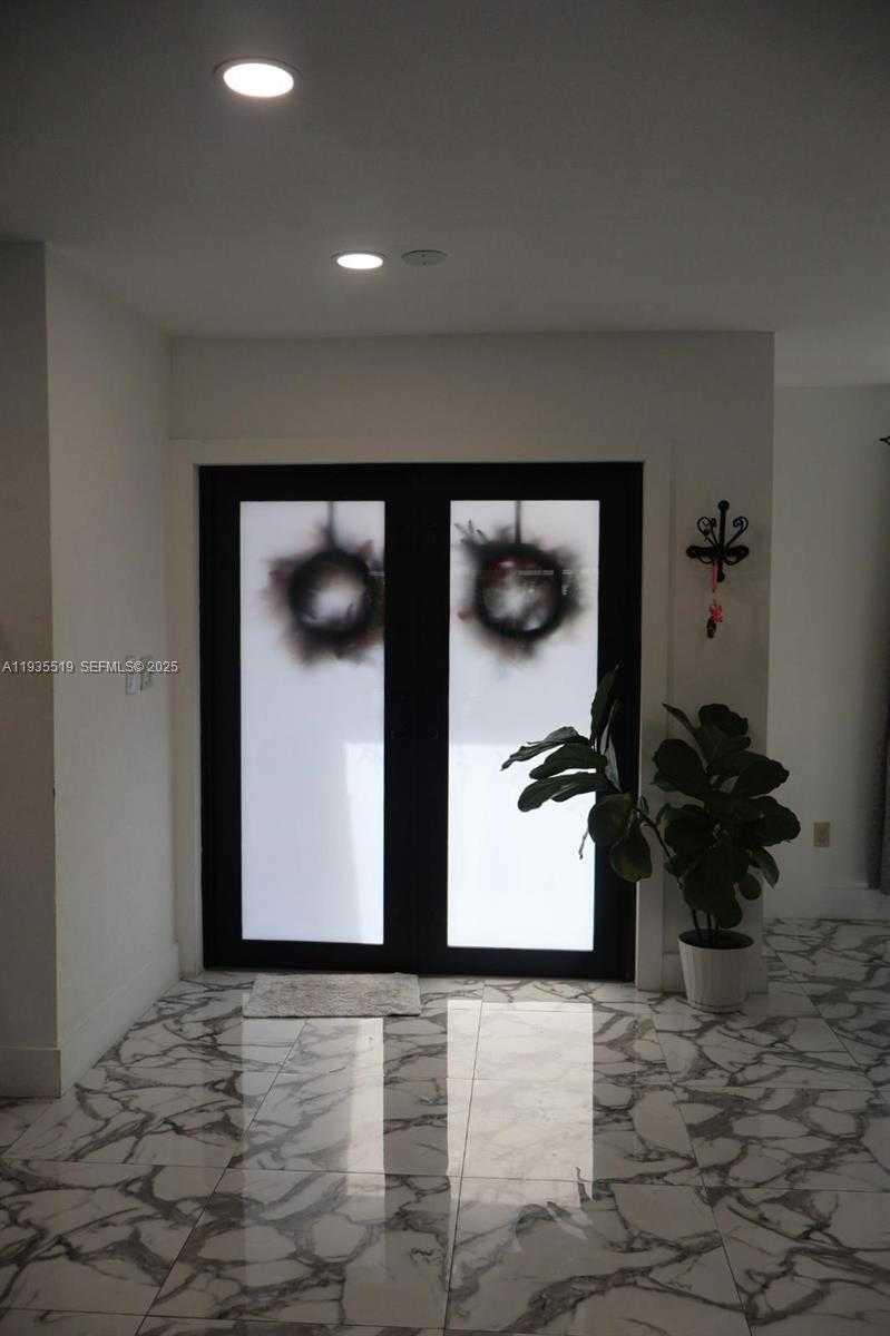 Small Image of 10801 SOUTH WEST 171ST ST, Miami Number 10