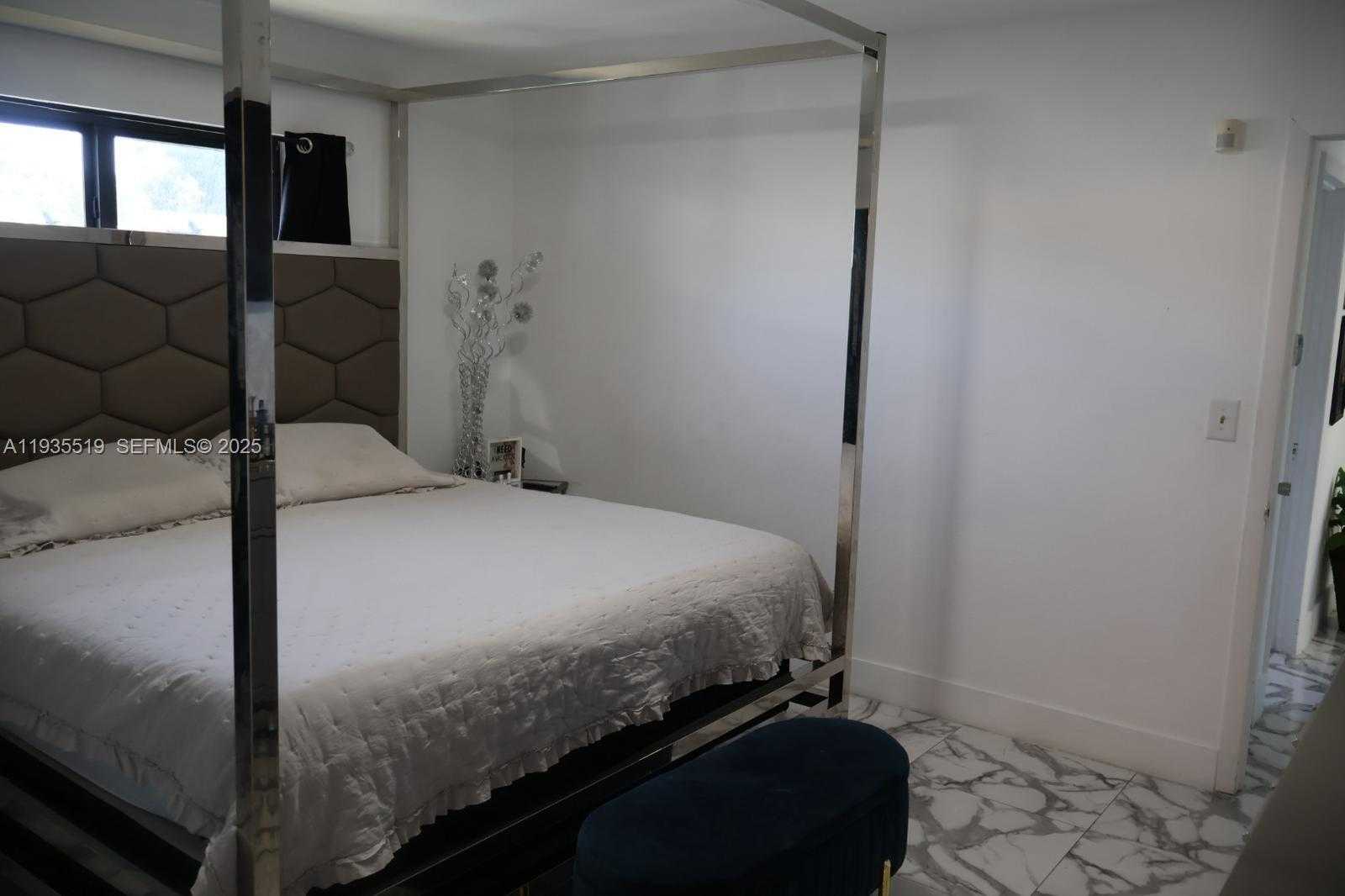 Small Image of 10801 SOUTH WEST 171ST ST, Miami Number 19