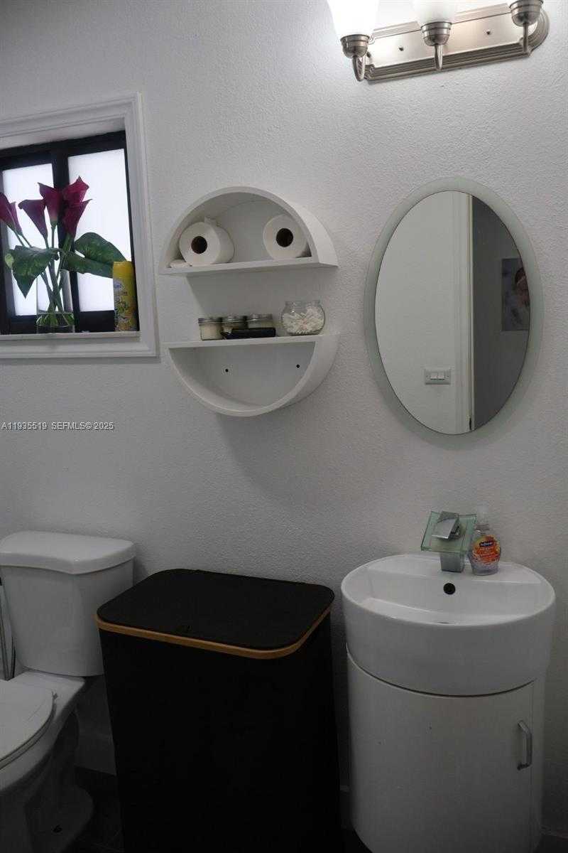 Small Image of 10801 SOUTH WEST 171ST ST, Miami Number 27