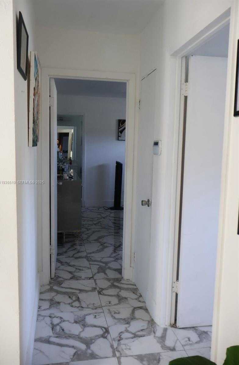 Small Image of 10801 SOUTH WEST 171ST ST, Miami Number 29