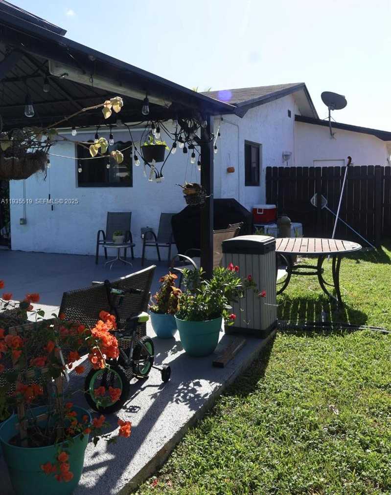 Small Image of 10801 SOUTH WEST 171ST ST, Miami Number 31