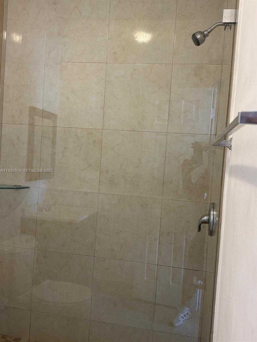 Small Image of 10801 SOUTH WEST 171ST ST, Miami Number 49