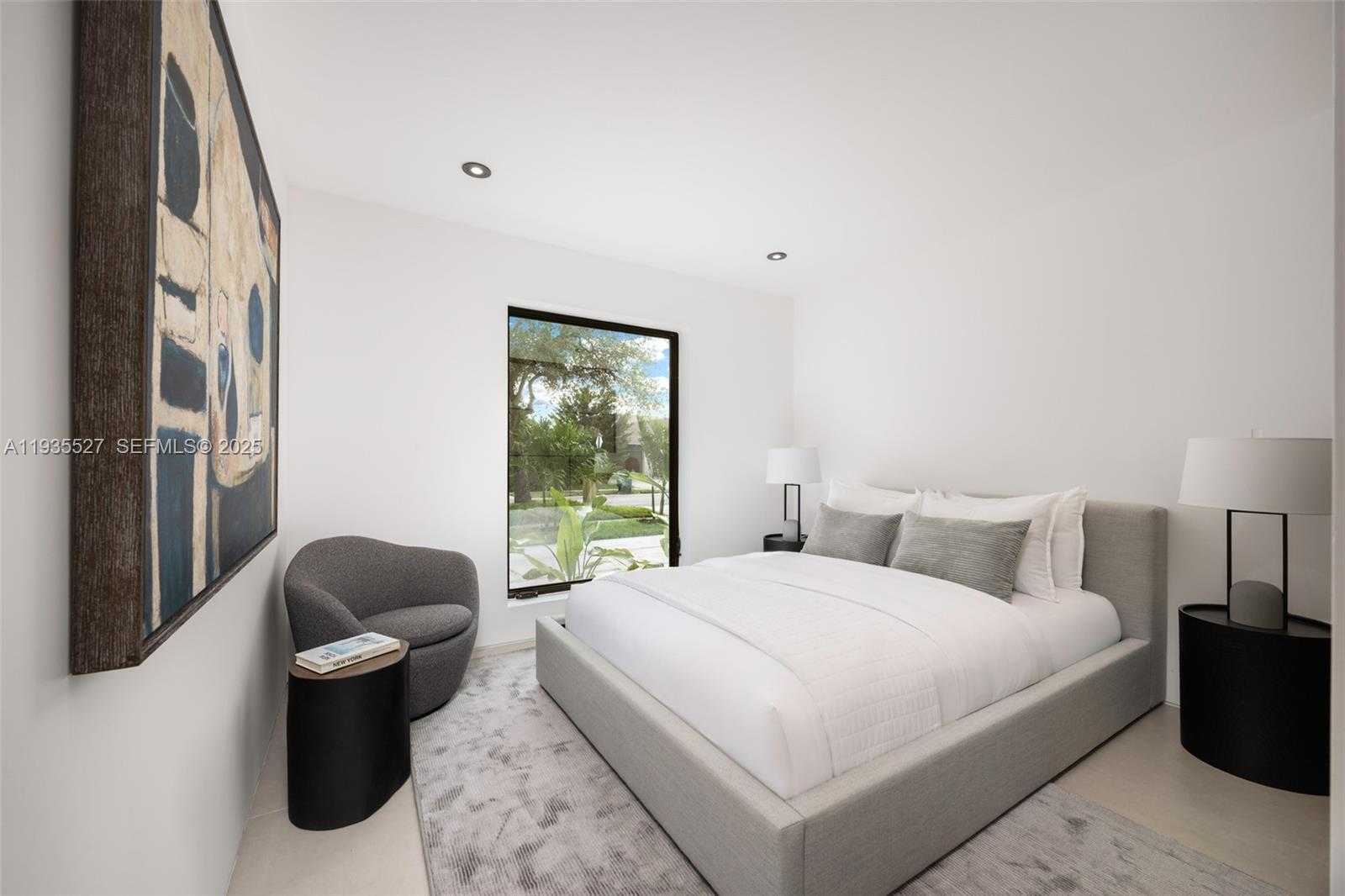 Small Image of 21480 HIGHLAND LAKES BLVD #21480, Miami Number 13