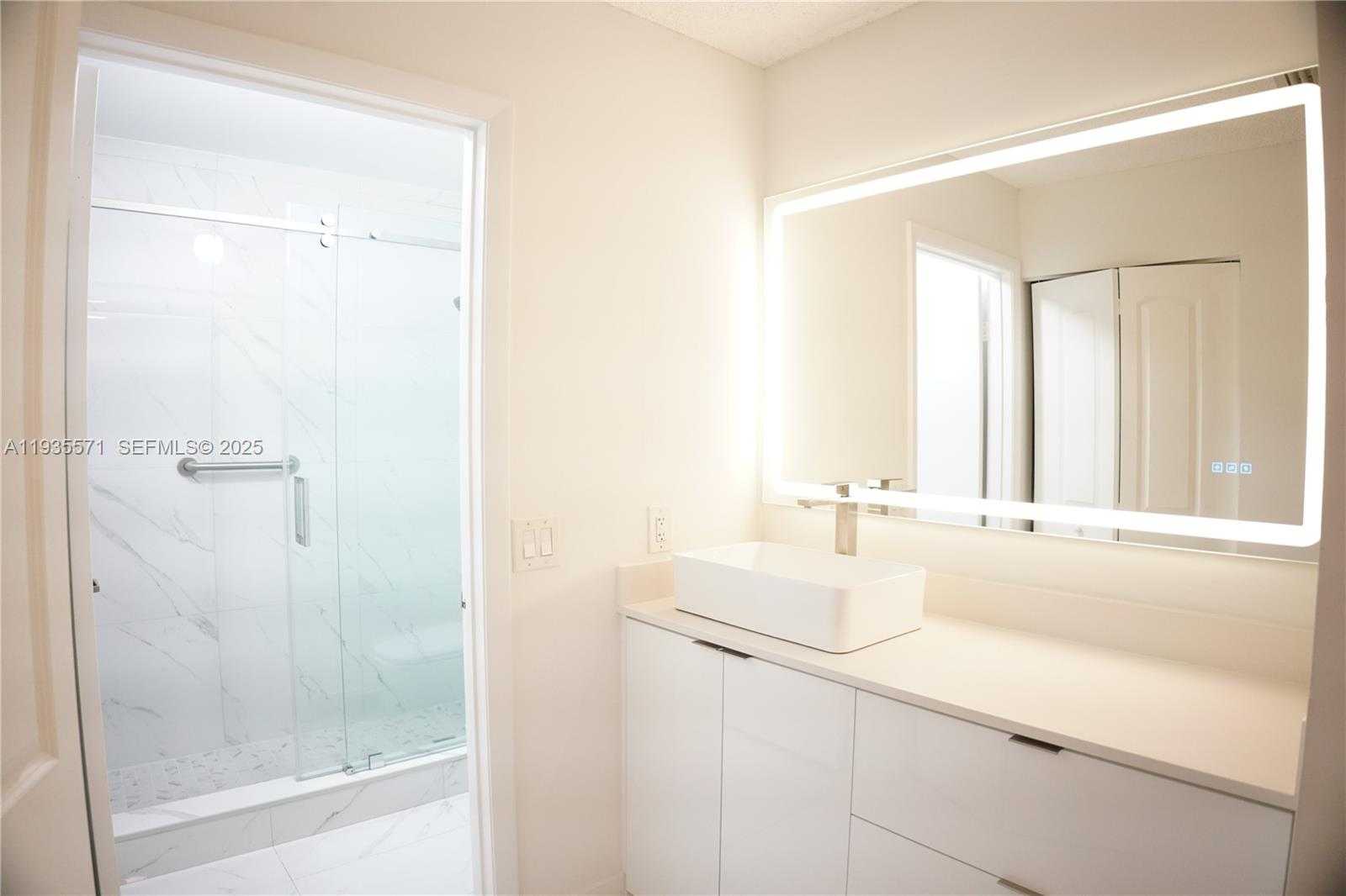 Small Image of 5141 NORTH WEST 101ST PL, Doral Number 10