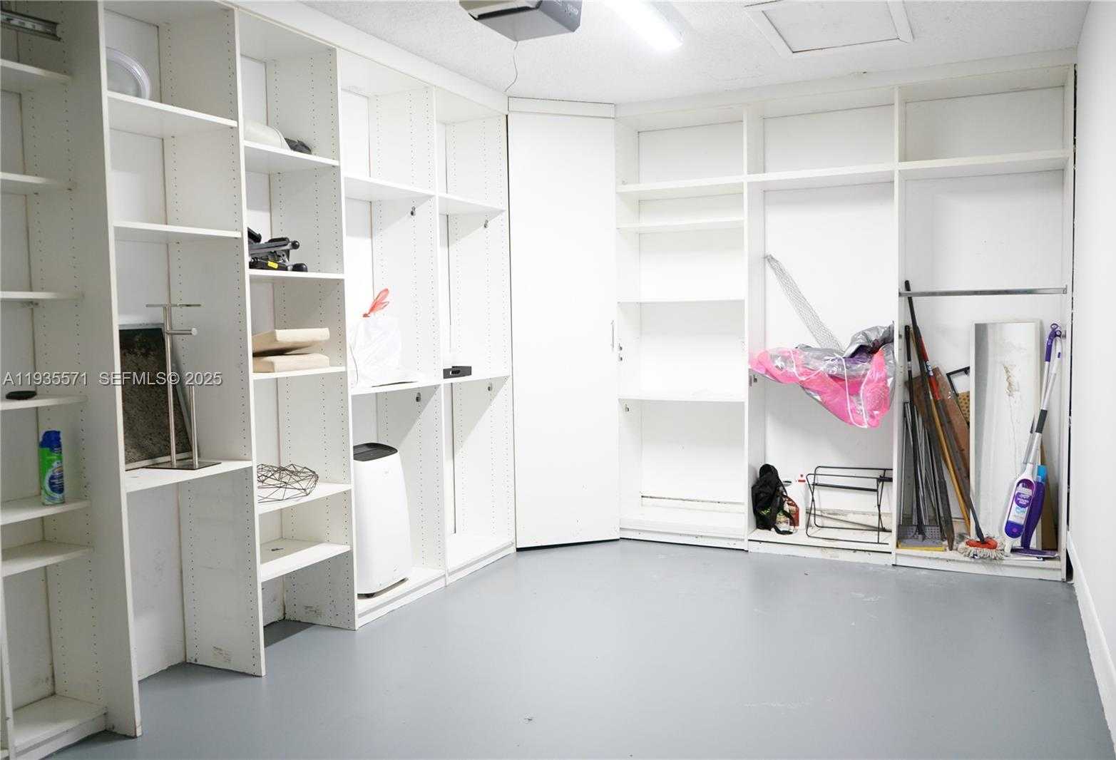 Small Image of 5141 NORTH WEST 101ST PL, Doral Number 18