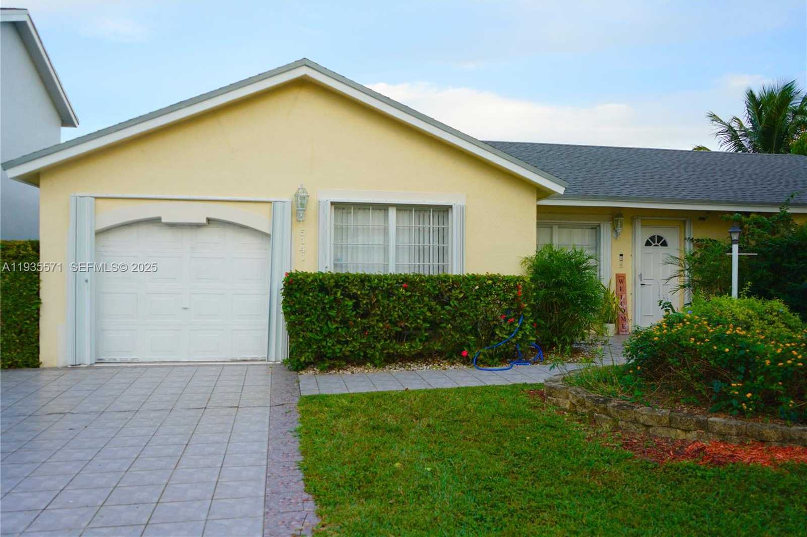 Small Image of 5141 NORTH WEST 101ST PL, Doral Number 2