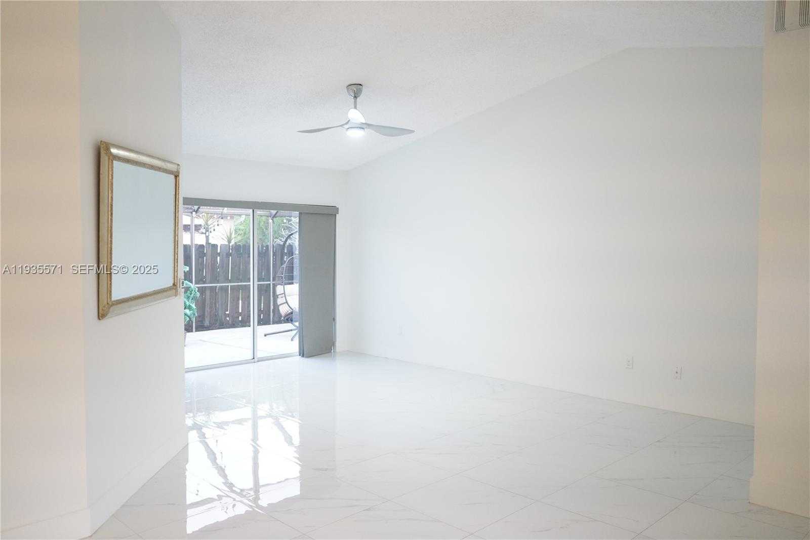 Small Image of 5141 NORTH WEST 101ST PL, Doral Number 6