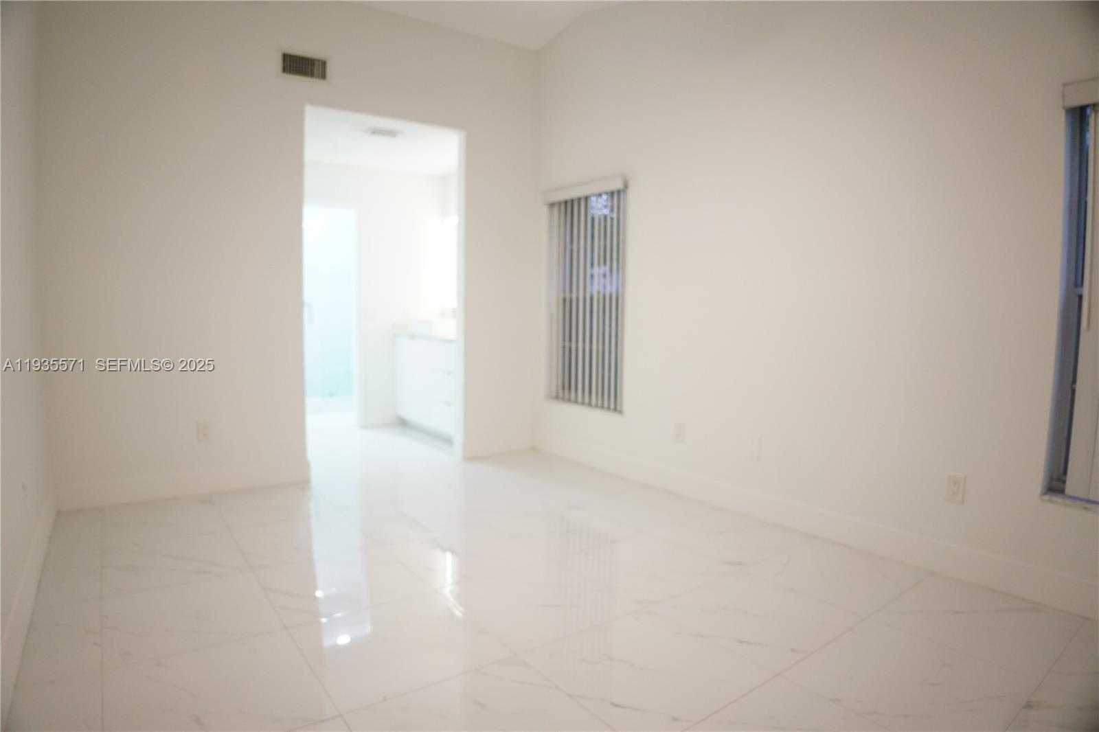 Small Image of 5141 NORTH WEST 101ST PL, Doral Number 8