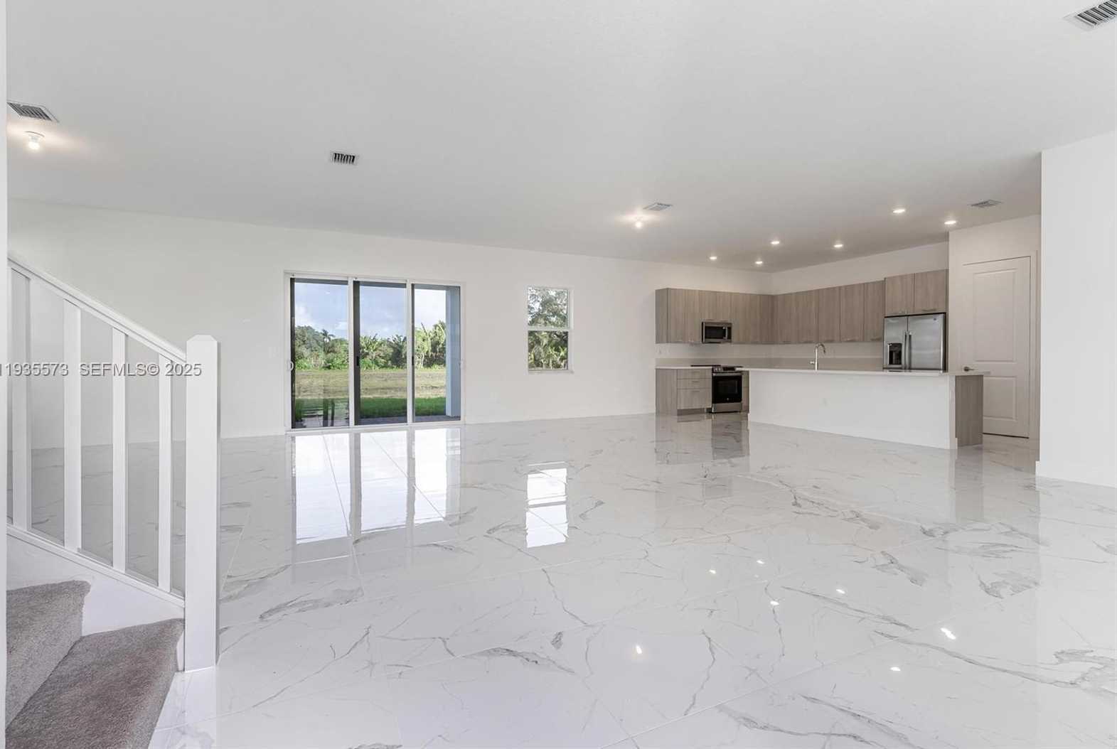 Small Image of 12259 SOUTH WEST 43RD ST, Davie Number 3