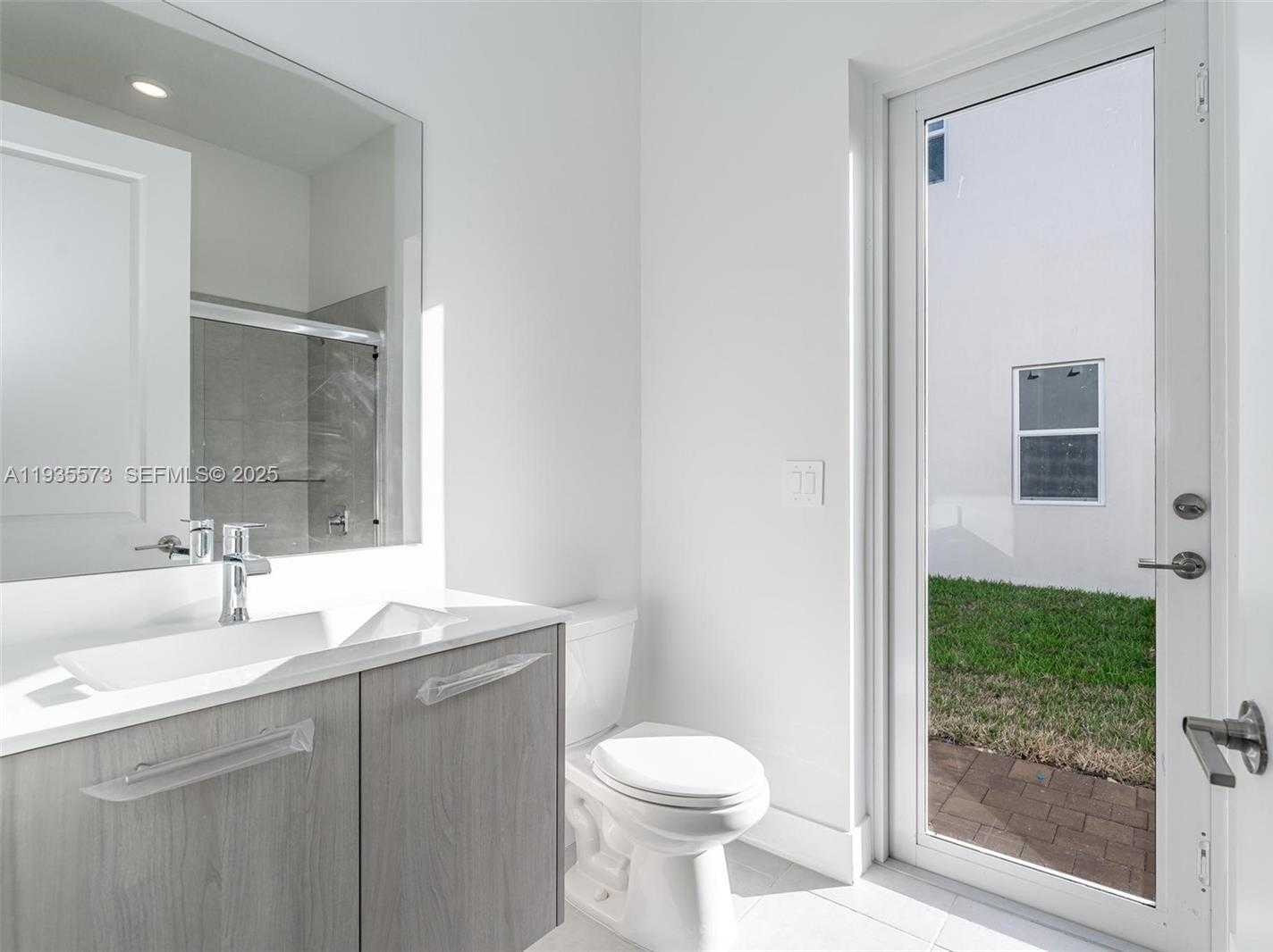 Small Image of 12259 SOUTH WEST 43RD ST, Davie Number 8