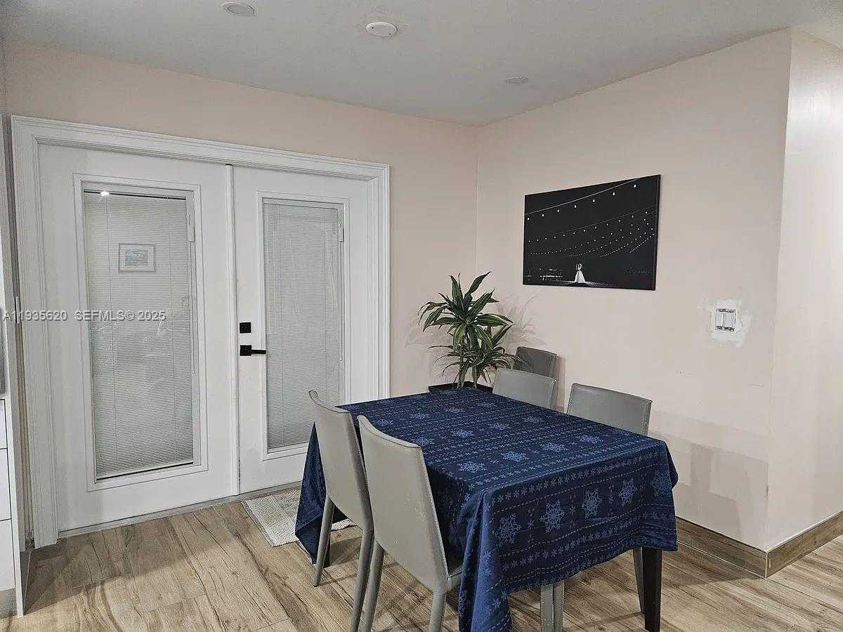 Small Image of 19741 EAGLE NEST RD, Cutler Bay Number 2