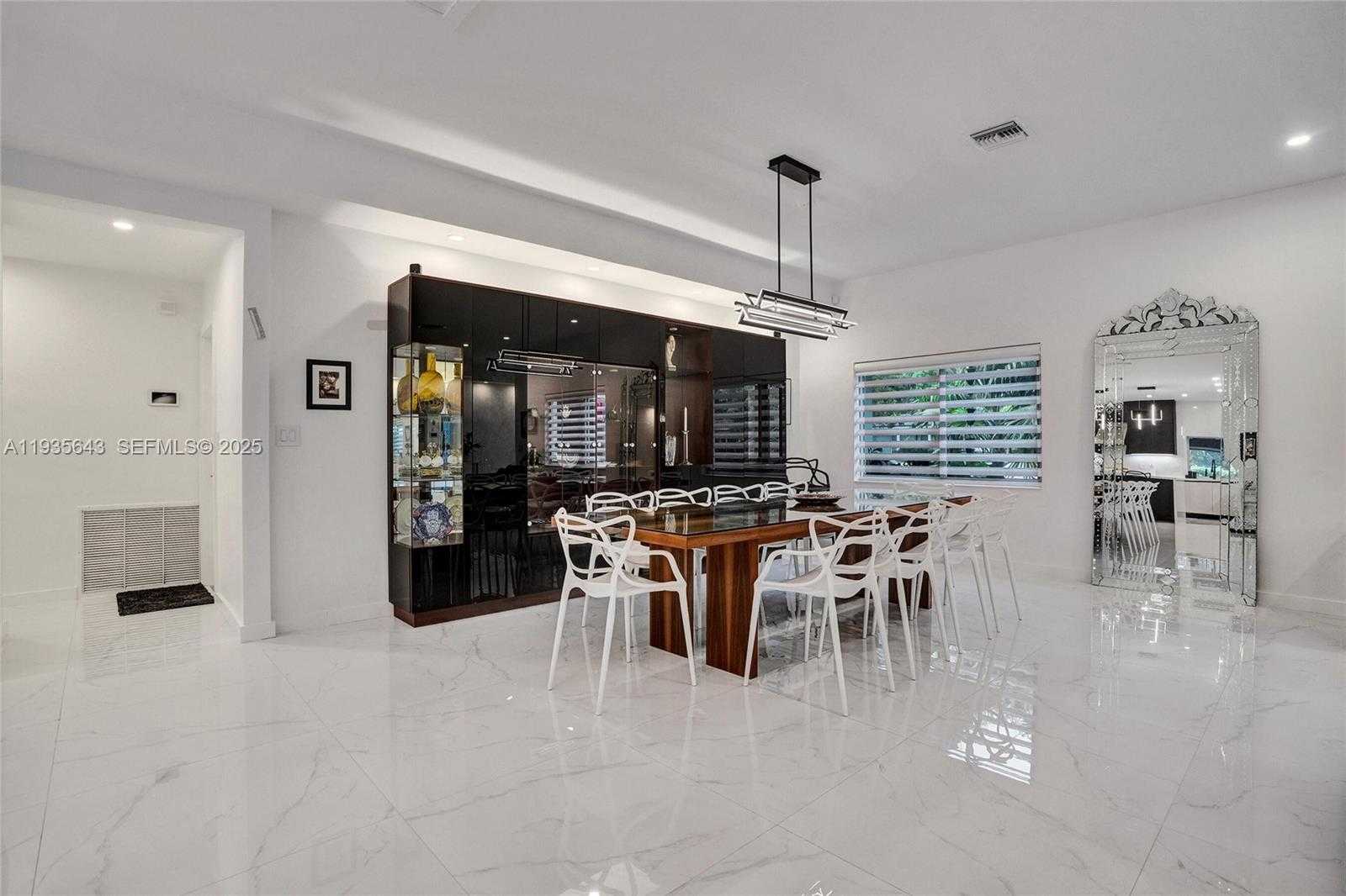 Small Image of 2156 NORTH EAST 187TH ST, North Miami Beach Number 21