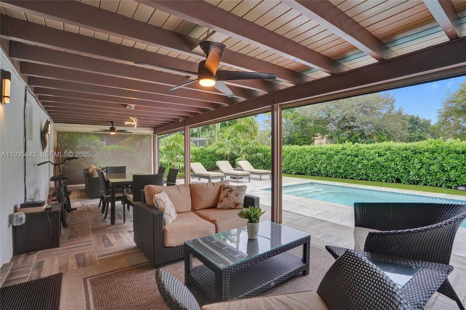 Small Image of 2156 NORTH EAST 187TH ST, North Miami Beach Number 7