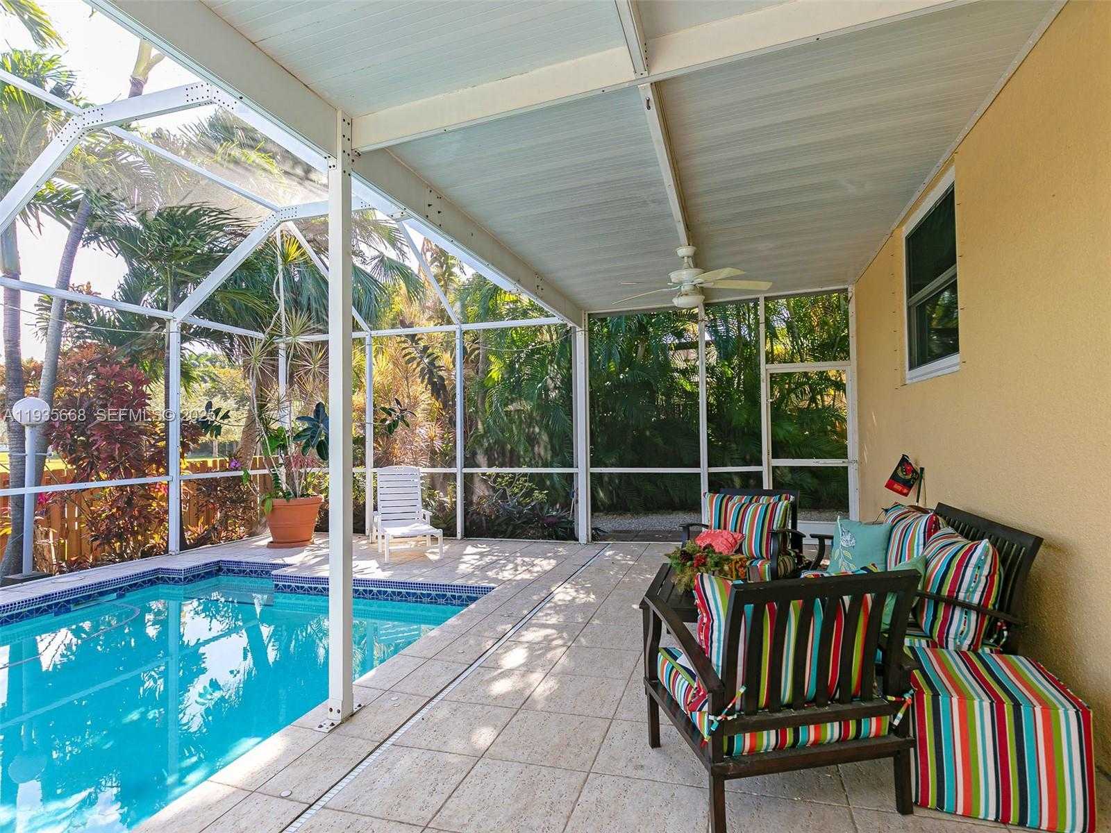 Small Image of 20565 SOUTH WEST 80TH PL, Cutler Bay Number 17