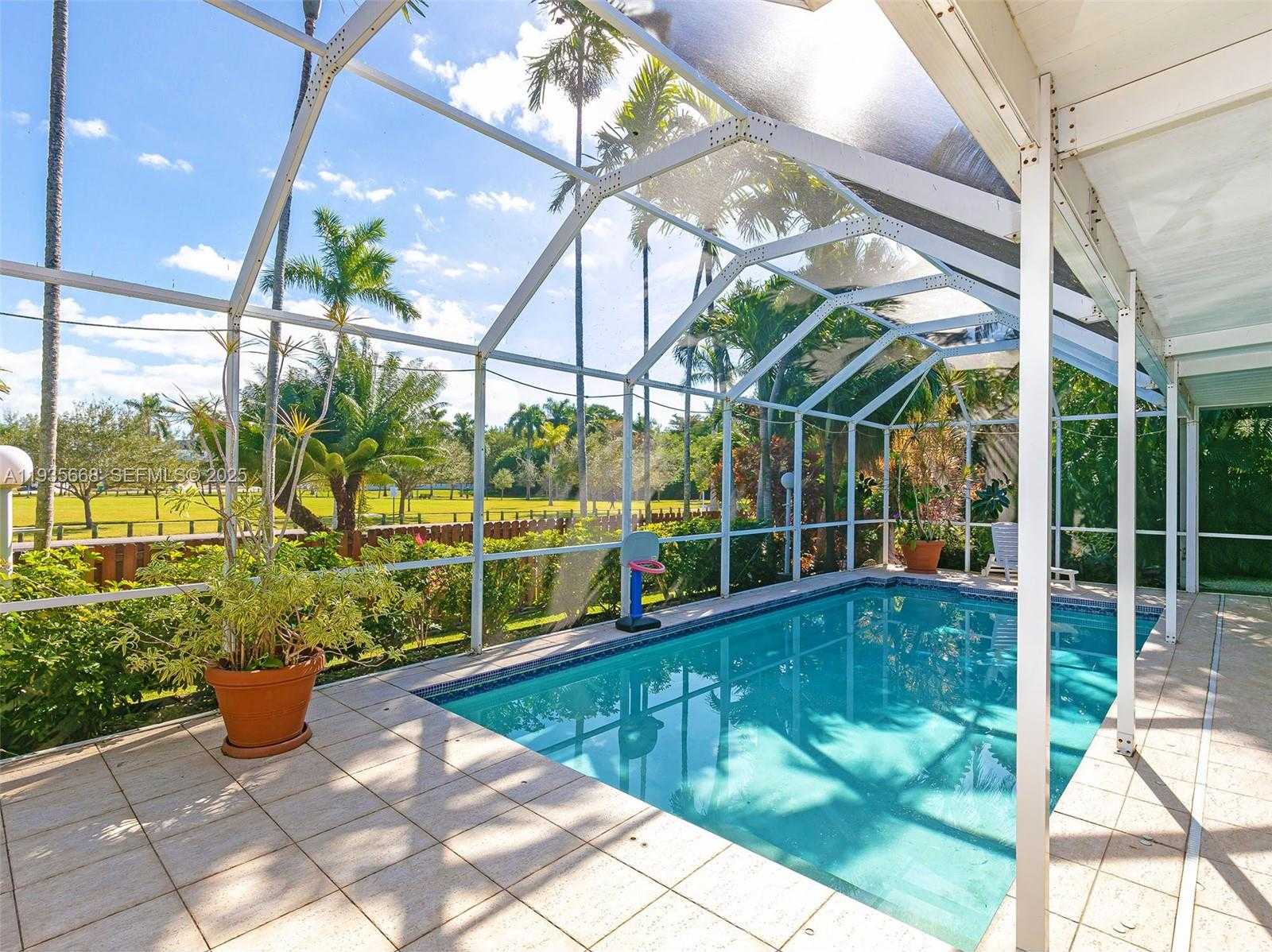 Small Image of 20565 SOUTH WEST 80TH PL, Cutler Bay Number 7