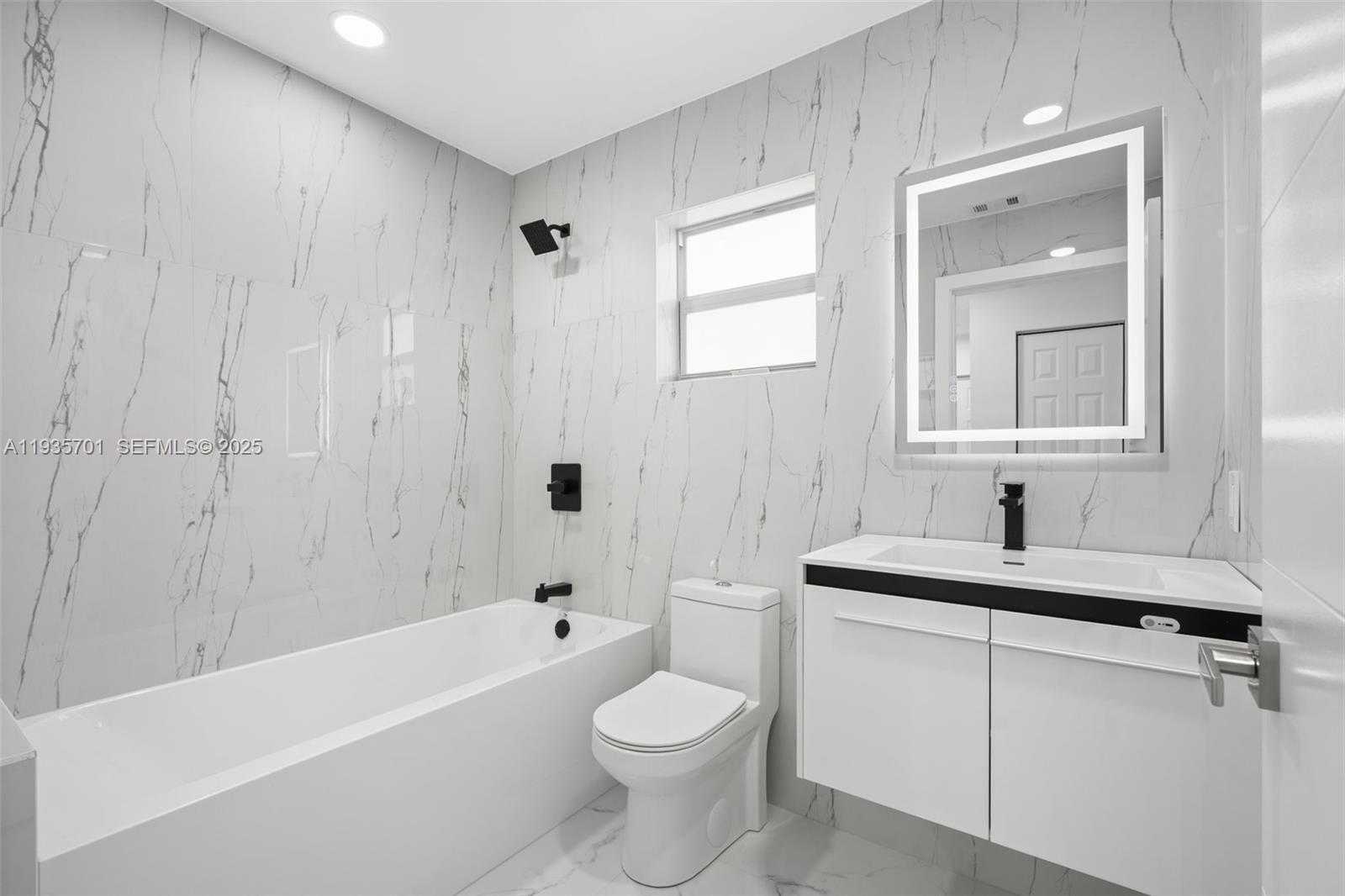 Small Image of 253 SOUTH WEST 4TH ST, Dania Beach Number 17